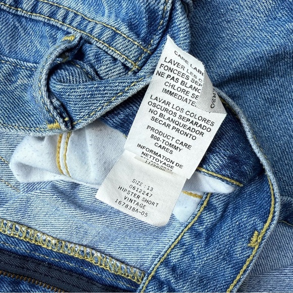 Vintage Women’s Tommy Hilfiger Jeans Denim Hipster Shorts Light Blue Wash 13 - Picture 7 of 8